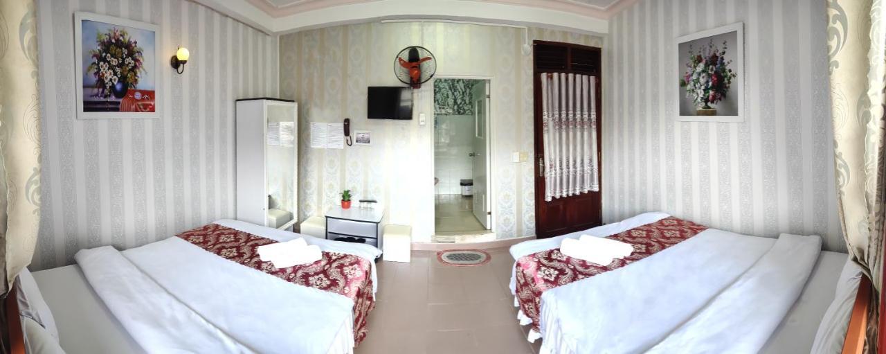 Hoang Uyen Hotel Dalat Luaran gambar